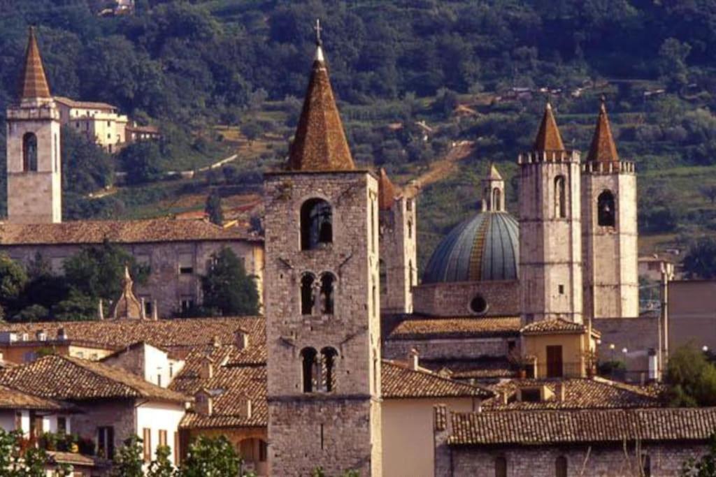 Charme In Centro With Private Parking Apartamento Ascoli Piceno Exterior foto