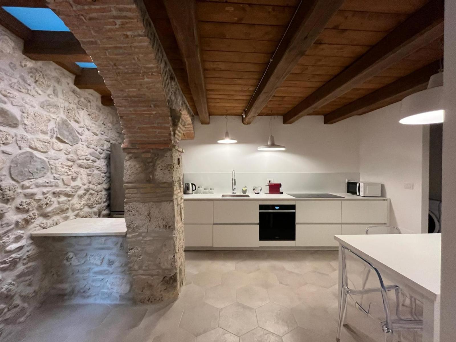 Charme In Centro With Private Parking Apartamento Ascoli Piceno Exterior foto