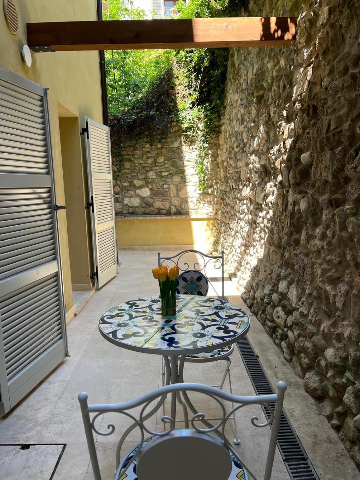 Charme In Centro With Private Parking Apartamento Ascoli Piceno Exterior foto