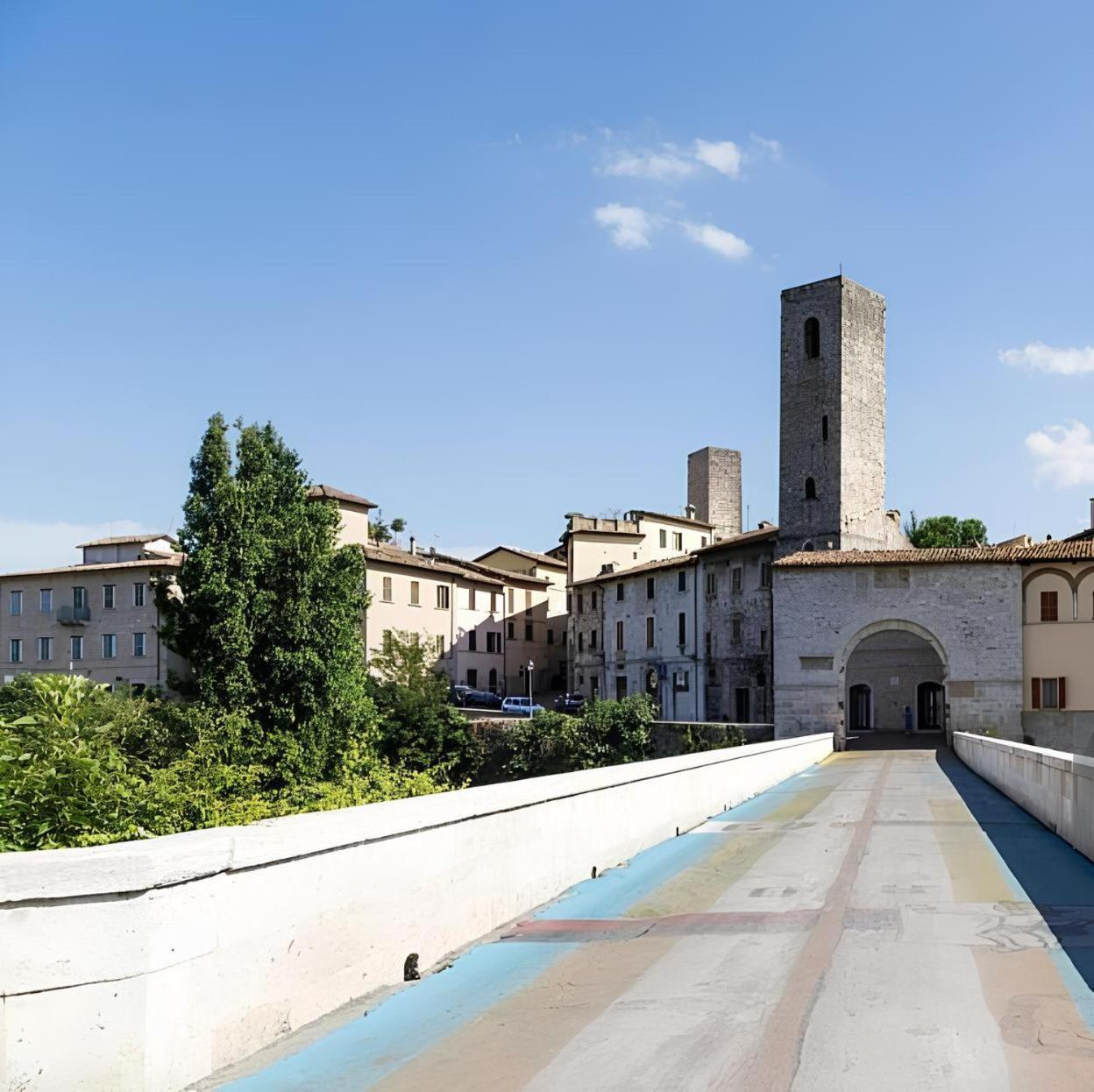 Charme In Centro With Private Parking Apartamento Ascoli Piceno Exterior foto